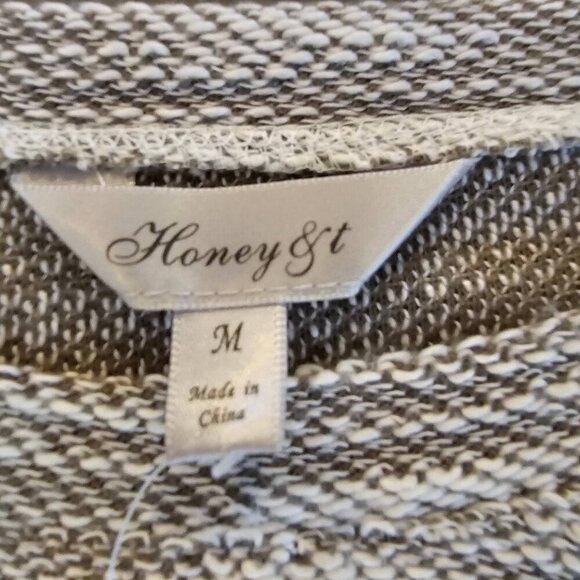 HONEY & t Gray Ruched Sleeve Blouse Women Size Medium - Picture 5 of 11